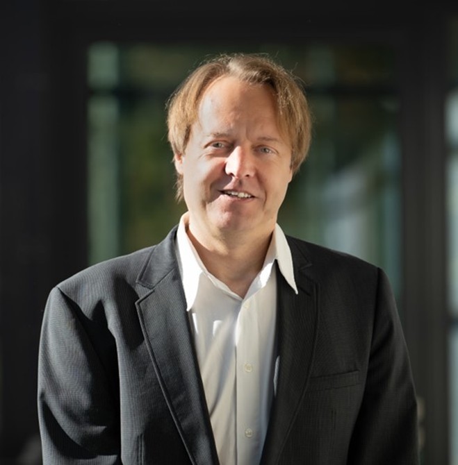 Dr. Carl-Christian Fey